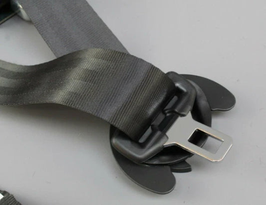 NEW VOLKSWAGEN SCIROCCO MK3 FRONT RIGHT SEAT BELT RHD 1K8857706ARAA ORIGINAL