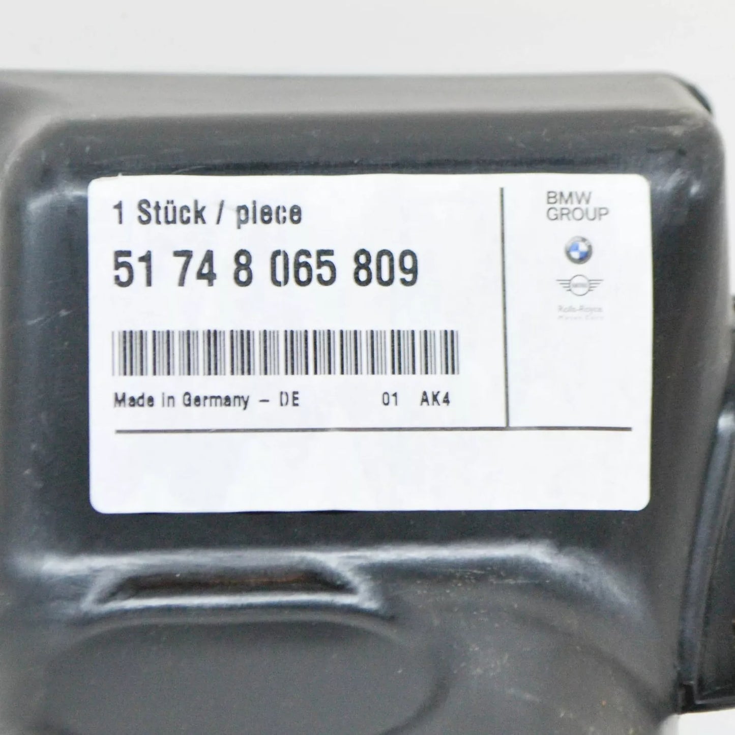 NEW BMW M5 F90 FRONT LEFT BRAKE AIR DUCT TUBE M 51748065809 ORIGINAL