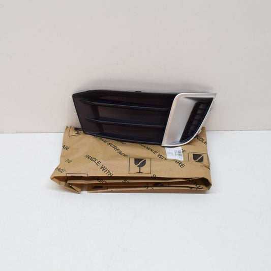 NEW AUDI A3 8V1, 8VK FRONT RIGHT GRILL 8V58076729B9 ORIGINAL