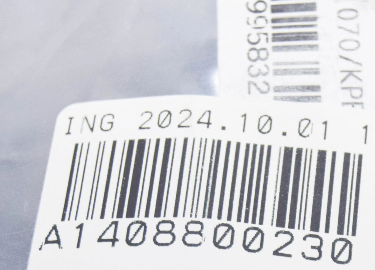 NEW MERCEDES-BENZ S W140 FRONT RIGHT BUMPER GUIDE A1408800230 ORIGINAL