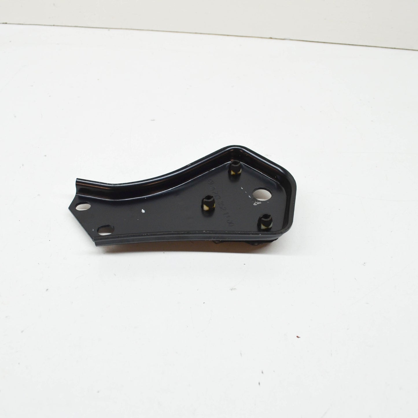 NEW MERCEDES-BENZ E W213 REAR AXLE LEFT THRUST PLATE A2133521100 ORIGINAL