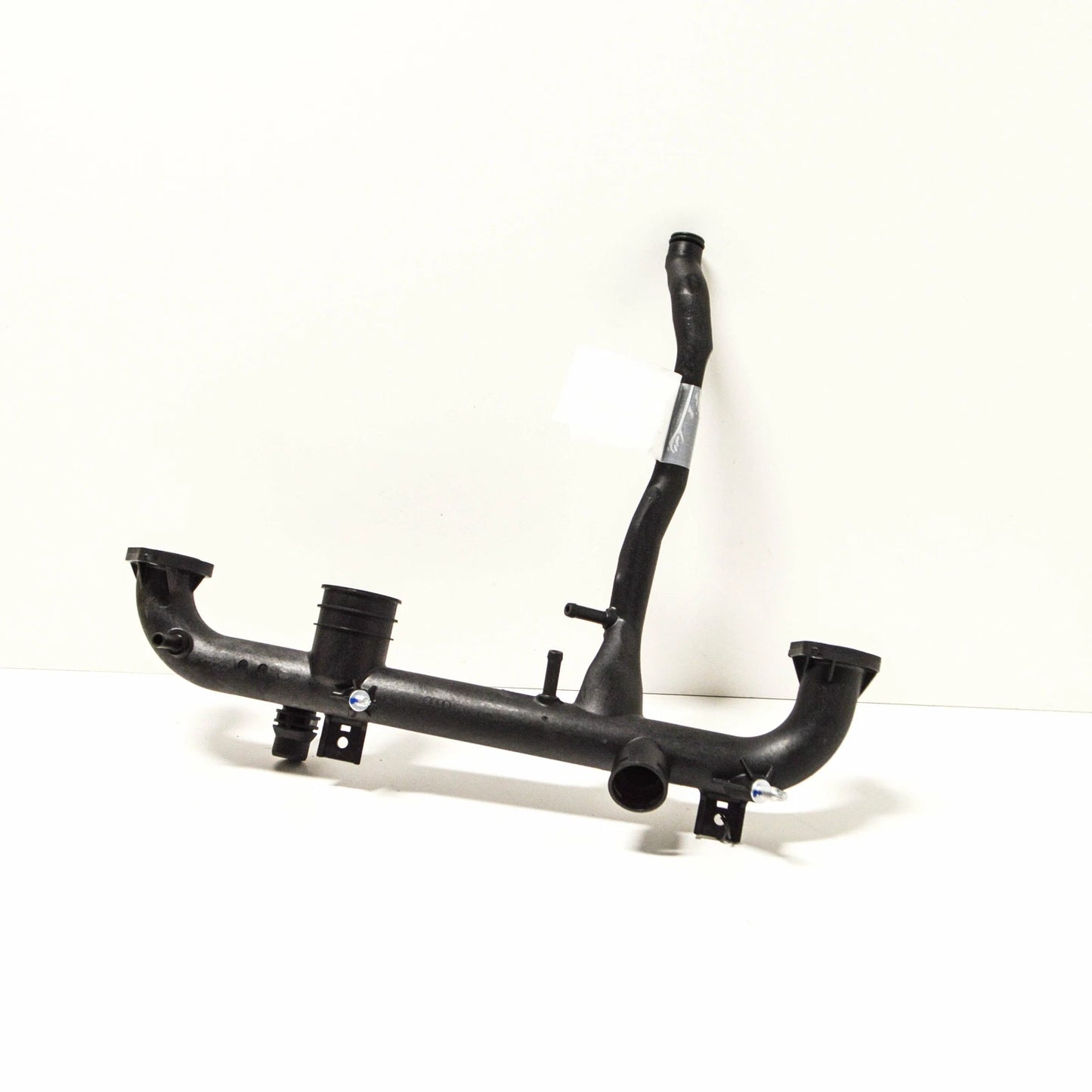 NEW AUDI A6 C6 CYLINDER HEAD COOLANT PIPE 06C121085H