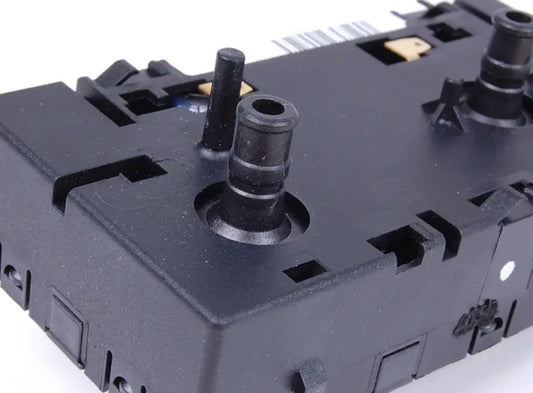 NEW BMW 7 E38 FRONT LEFT SEAT CONTROL SWITCHES 8373741 61318373741 ORIGINAL