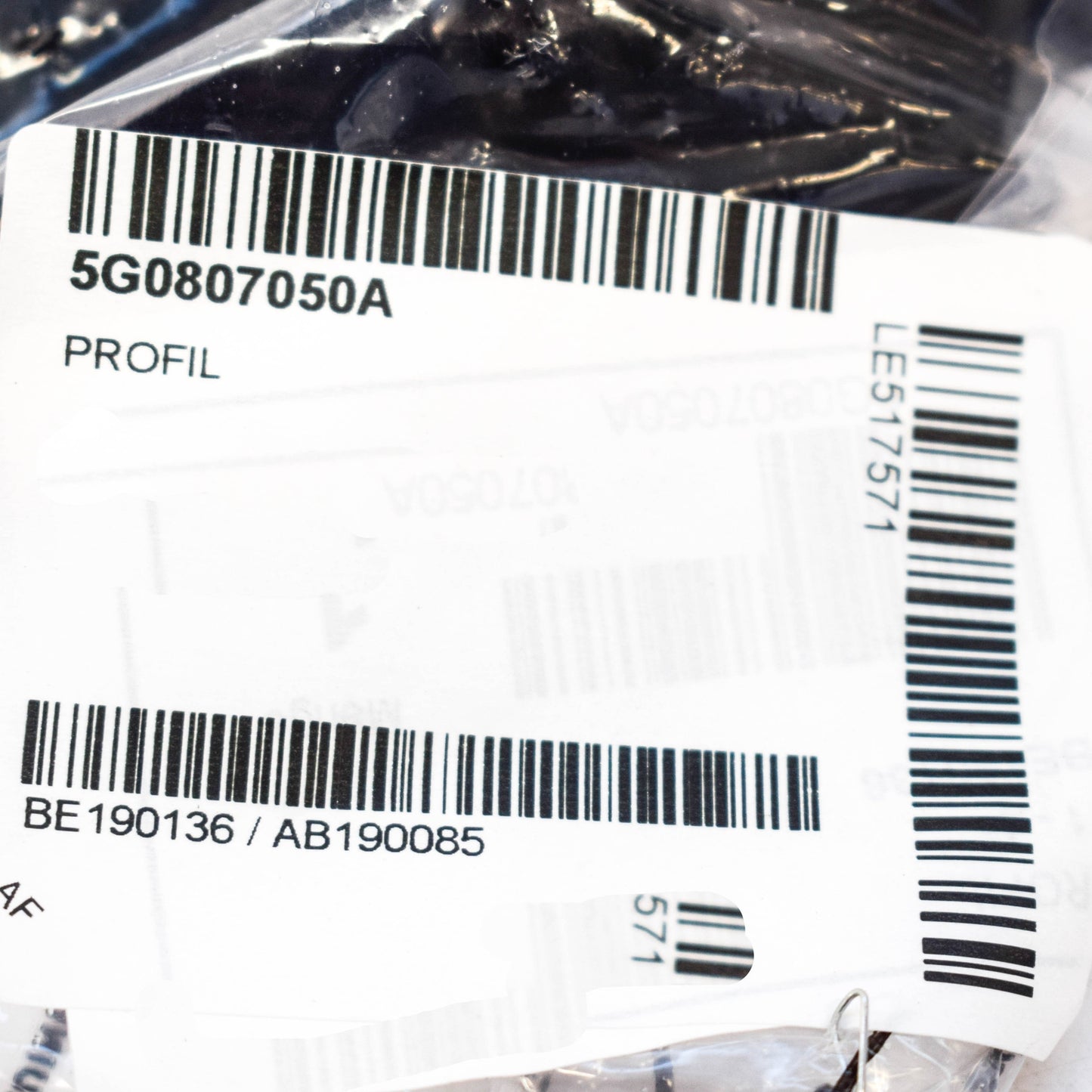 NEW VW GOLF MK7 FRONT BUMPER RIGHT SIDE BRACKET HOLDER 5G0807050A ORIGINAL