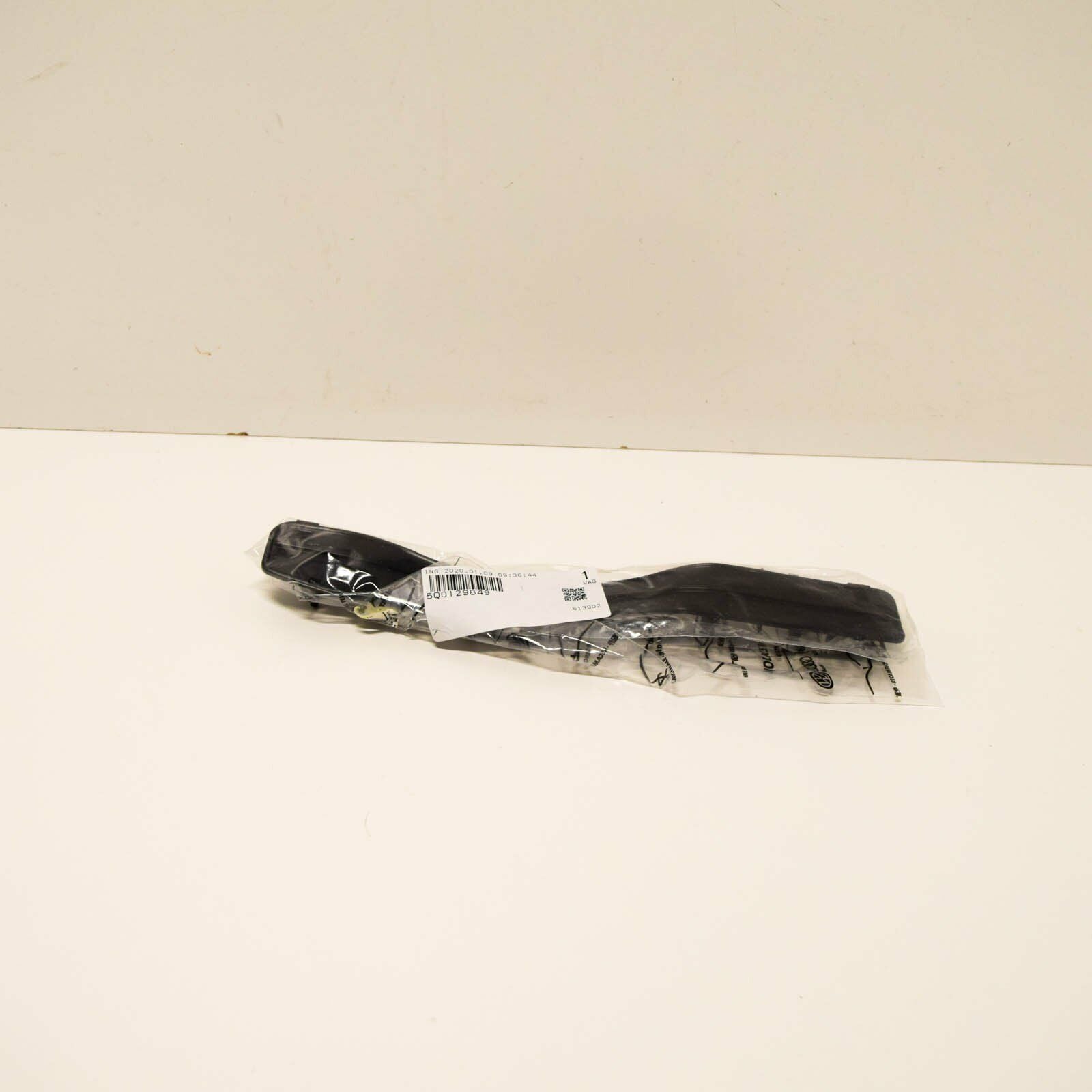 Genuine Volkswagen Golf Mk7 Rear Air Intake Trim 5Q0129849 Original