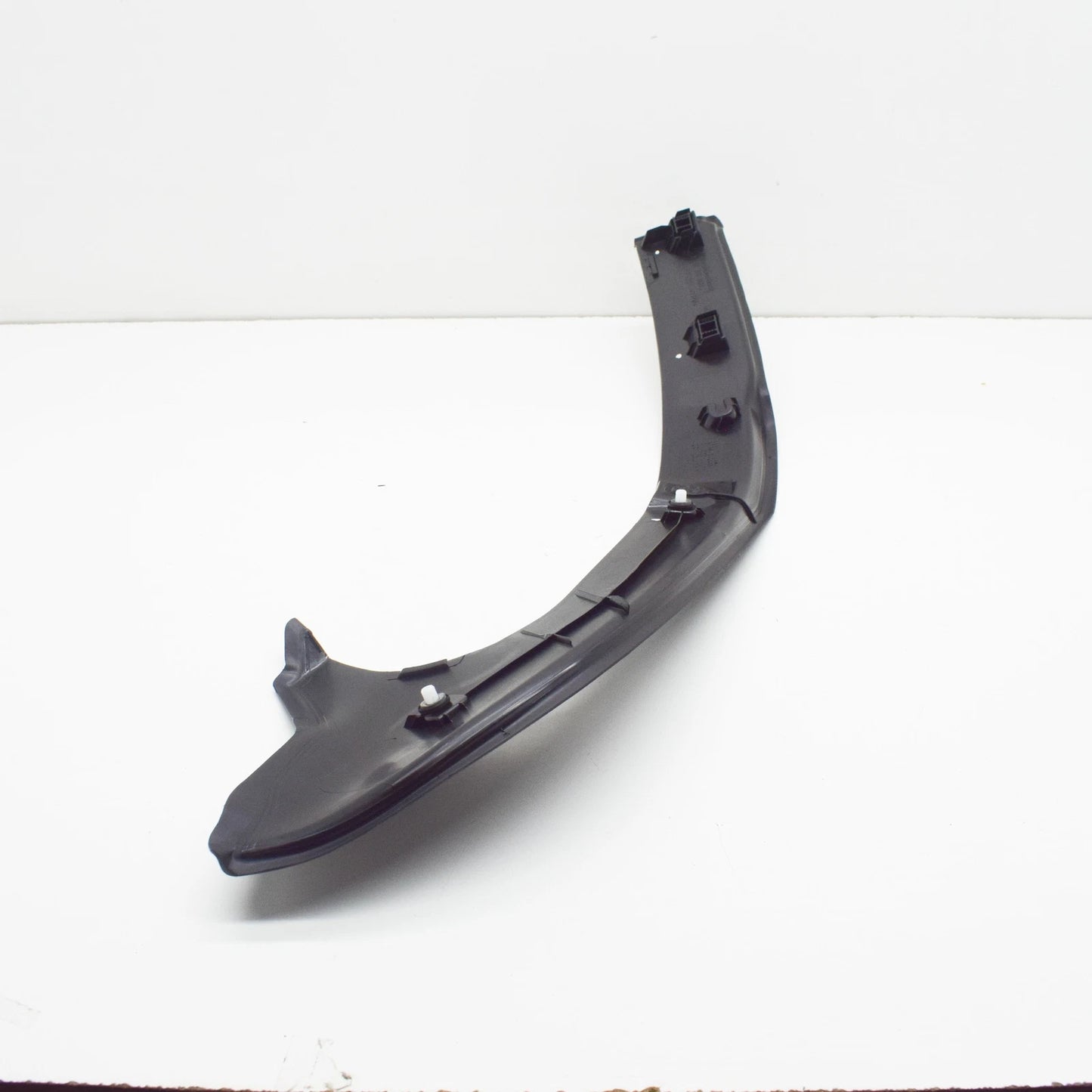 NEW MERCEDES-BENZ C W205 REAR RIGHT LUGGAGE DRIP TRIM COVER A2056908605 ORIGINAL