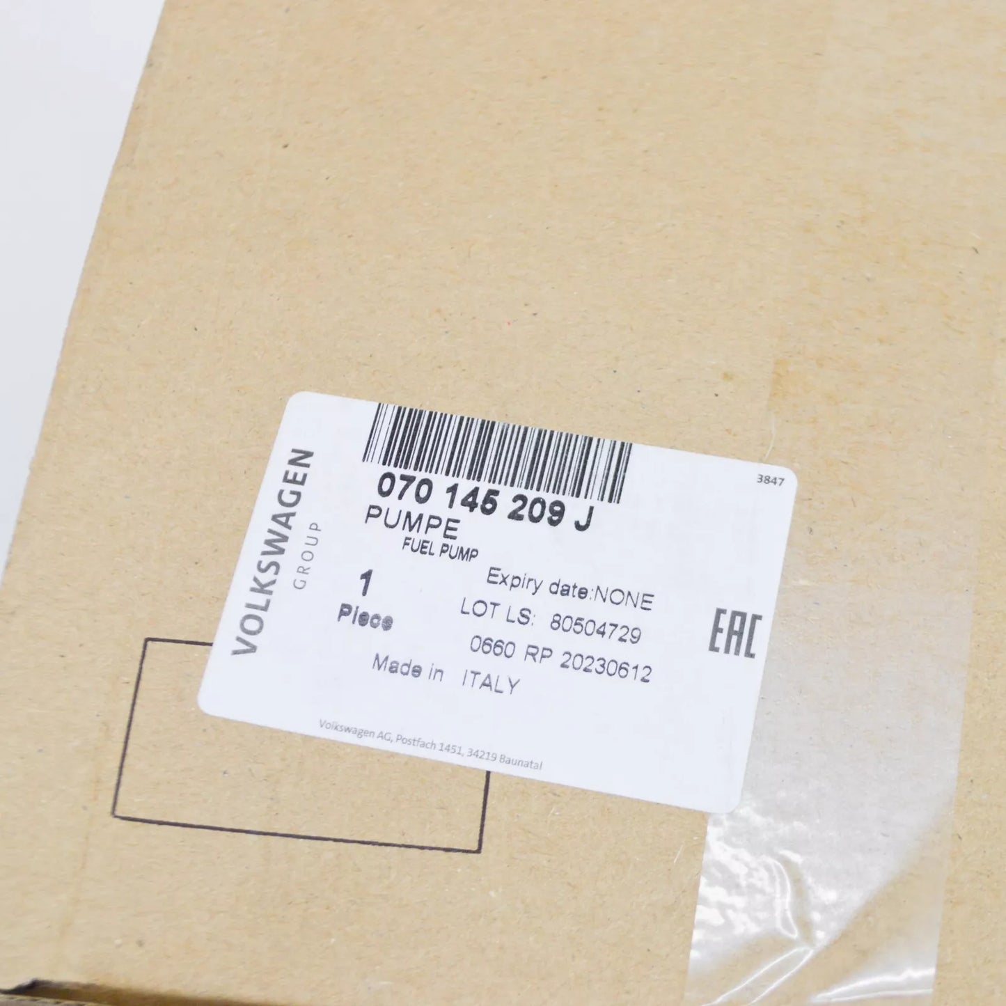 NEW VOLKSWAGEN TRANSPORTER T5 VACUUM PUMP 070145209J ORIGINAL