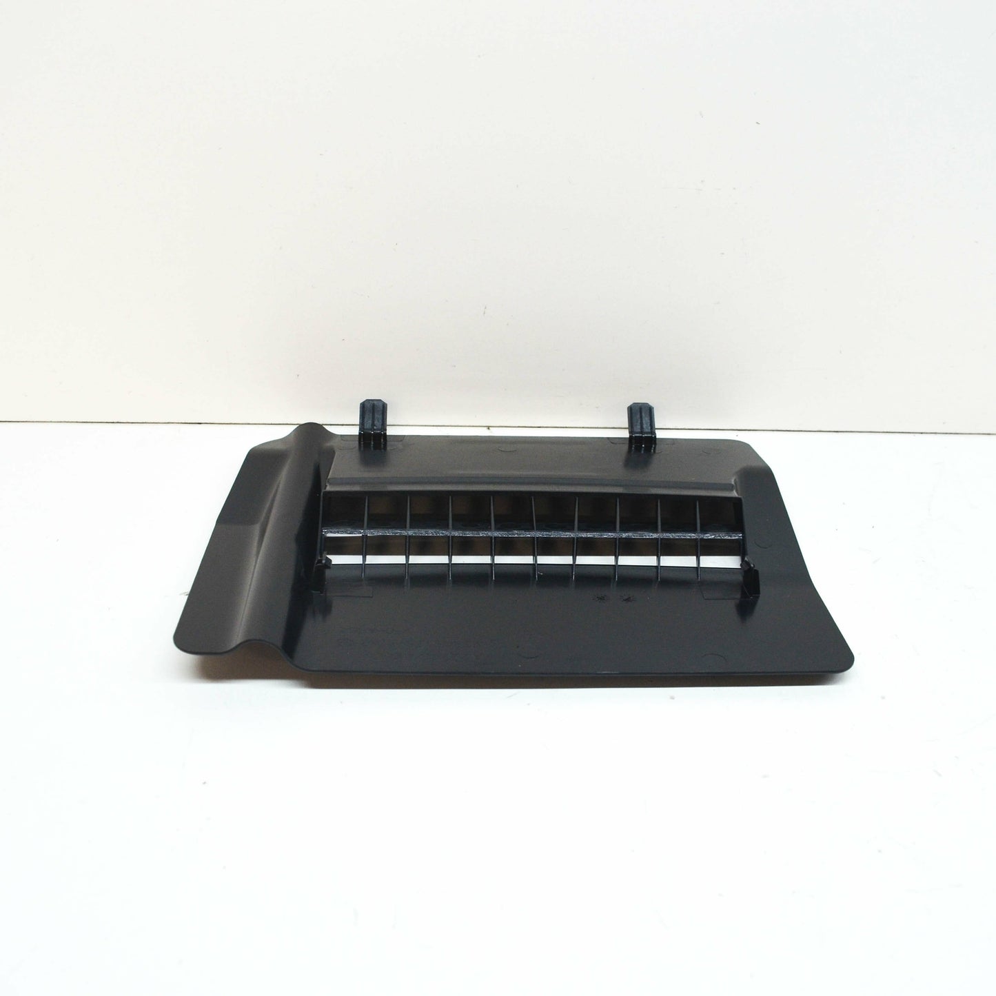 NEW MERCEDES-BENZ S W222 RIGHT AIR FLOW SERRATION A22283110009051 ORIGINAL