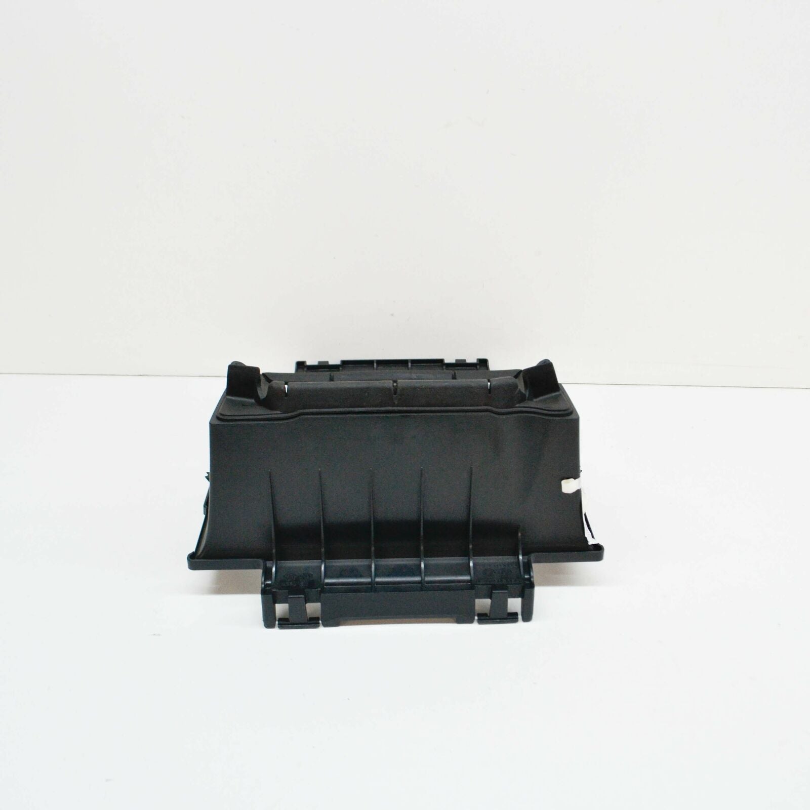 NEW MERCEDES-BENZ AMG GT C190 WATER COOLER AIR DEFLECTOR BOX A1905050130