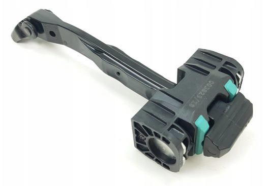 NEW VOLKSWAGEN TOURAN 5T FRONT DOOR CATCH 5TA837249A ORIGINAL