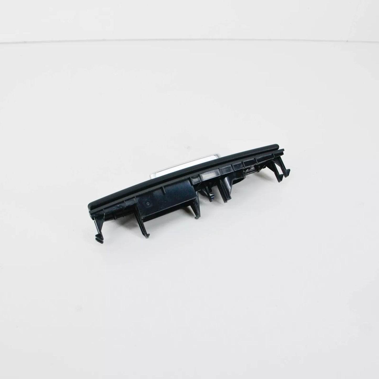 7P6-863-761-J-VAL NEW VW TOUAREG 7P INSTRUMENT PANEL BEZEL TRIM 7P6863761JVAL OE