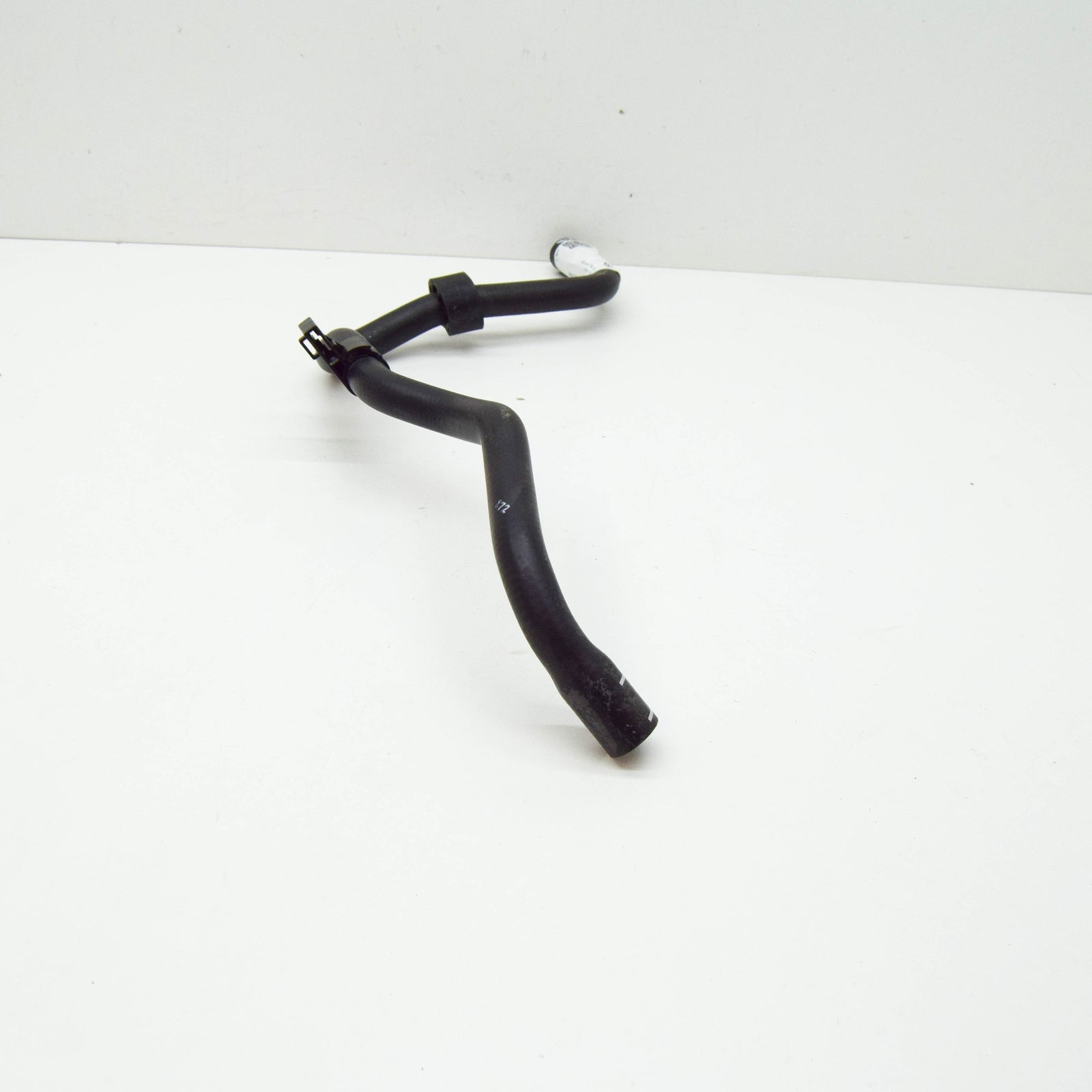NEW AUDI A3 8P1 ENGINE COOLANT HOSE 1K0122109BB ORIGINAL