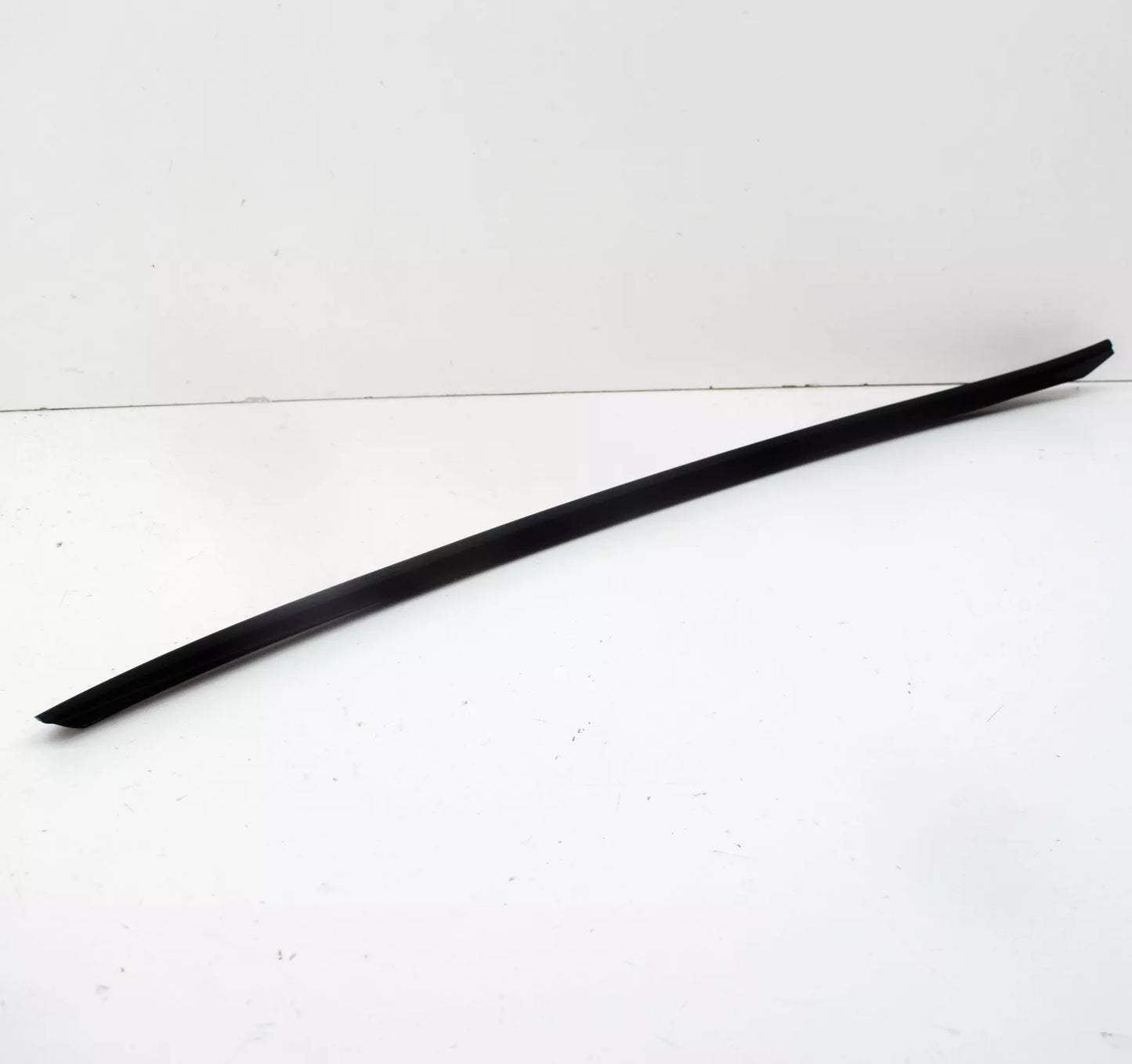 NEW AUDI A6 C6 FRONT WINDSHIELD LEFT WATER DEFLECTOR 4F0854327A01C ORIGINAL