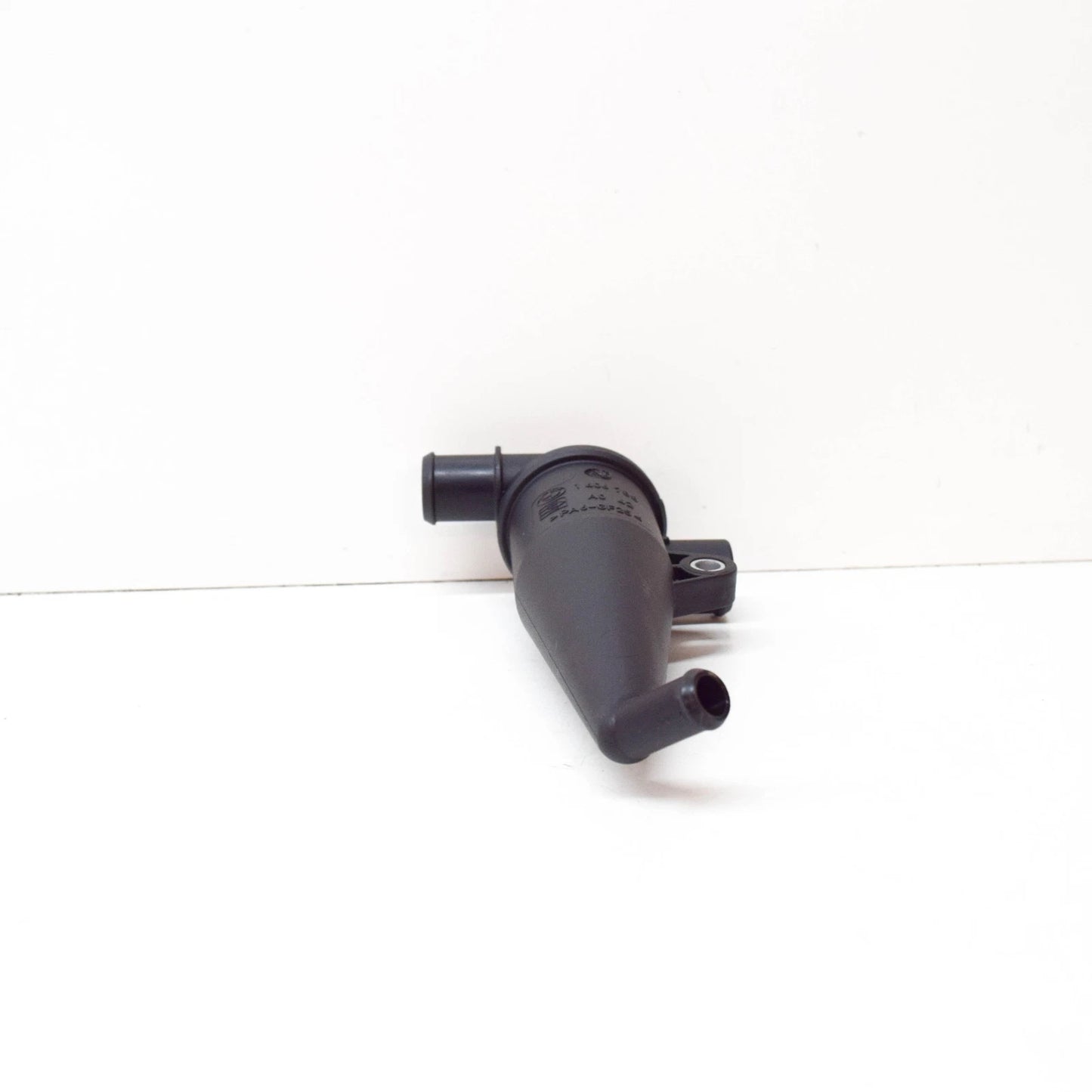 NEW BMW M5 E39 OIL SEPARATOR CRANKCASE VENTILATION CYL 1-4 1406788 11151406788