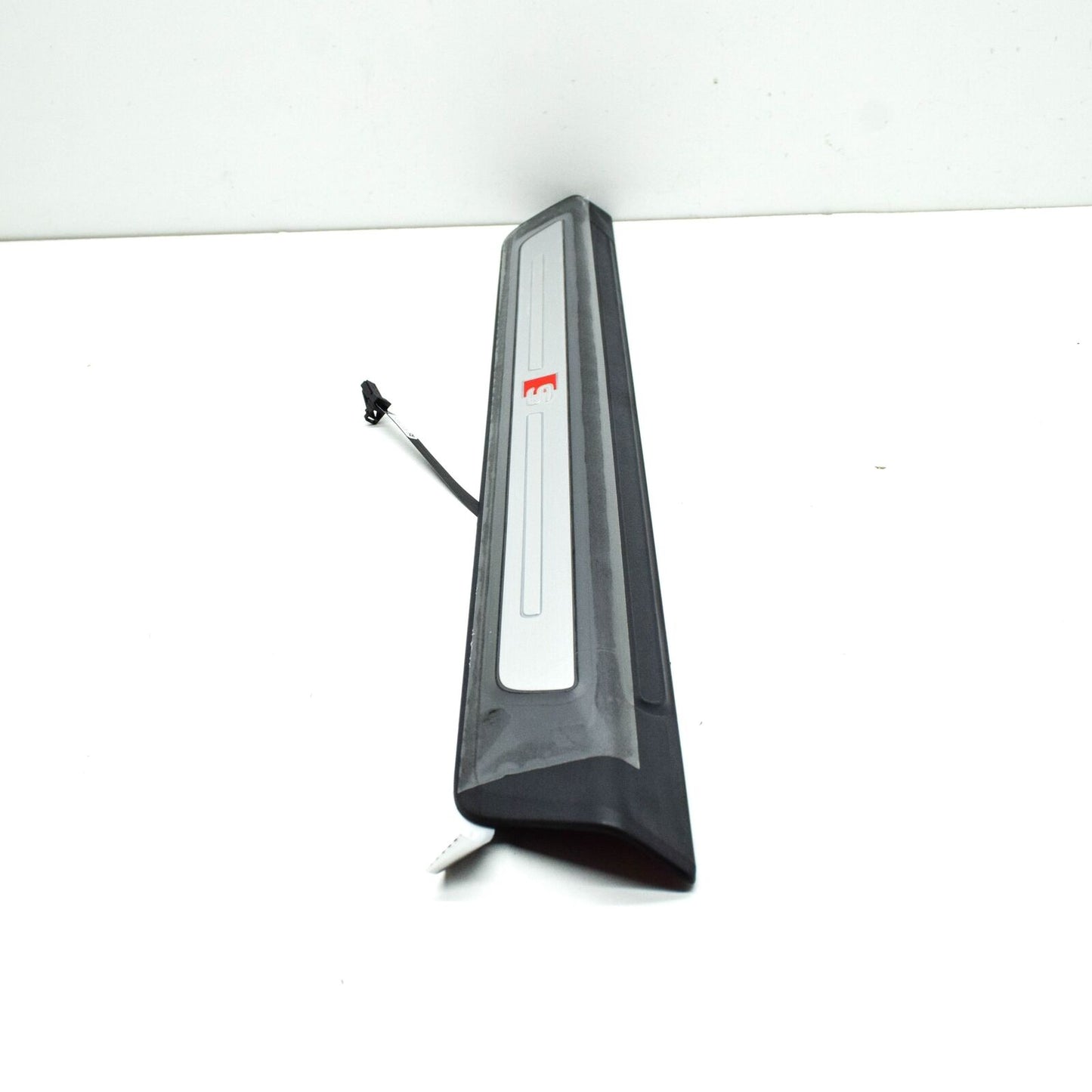 NEW AUDI Q5 FY 80A S-LINE FRONT LEFT DOOR SILL TRIM 80A947417C ORIGINAL