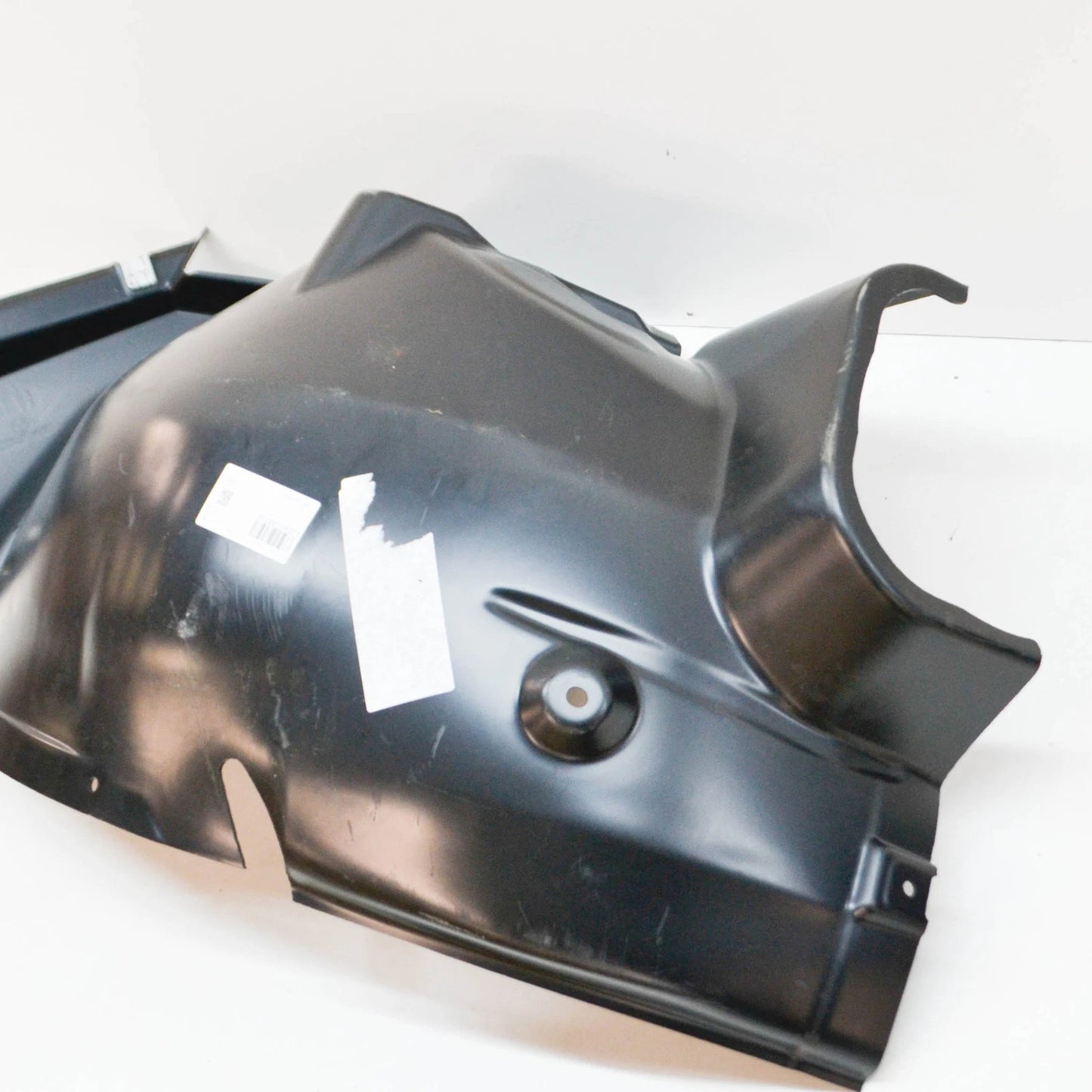 NEW MERCEDES-BENZ C-CLASS C204 FRONT LEFT ARCH LINER FRONT PART A2046900930