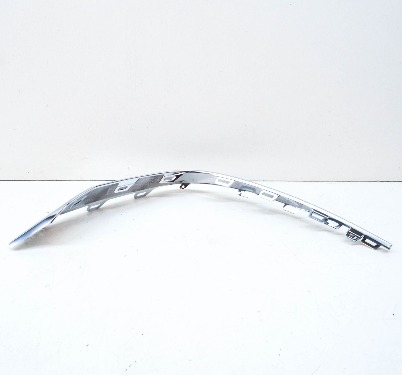 NEW AUDI A4 S4 B9 REAR LEFT BUMPER MOLDING TRIM 8W08535553Q7 ORIGINAL