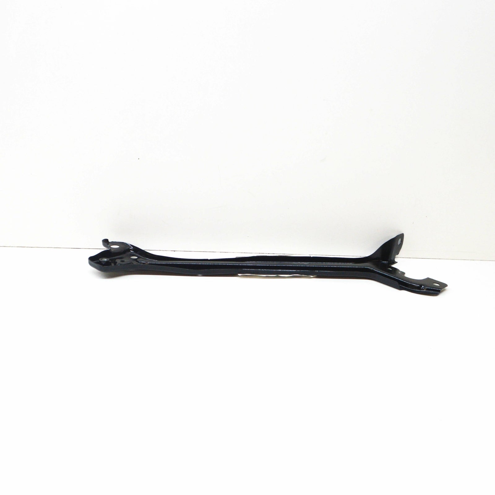 NEW SKODA SUPERB 3V B8 FRONT RADIATOR RIGHT SUPPORT BRACKET 3V0806930 ORIGINAL