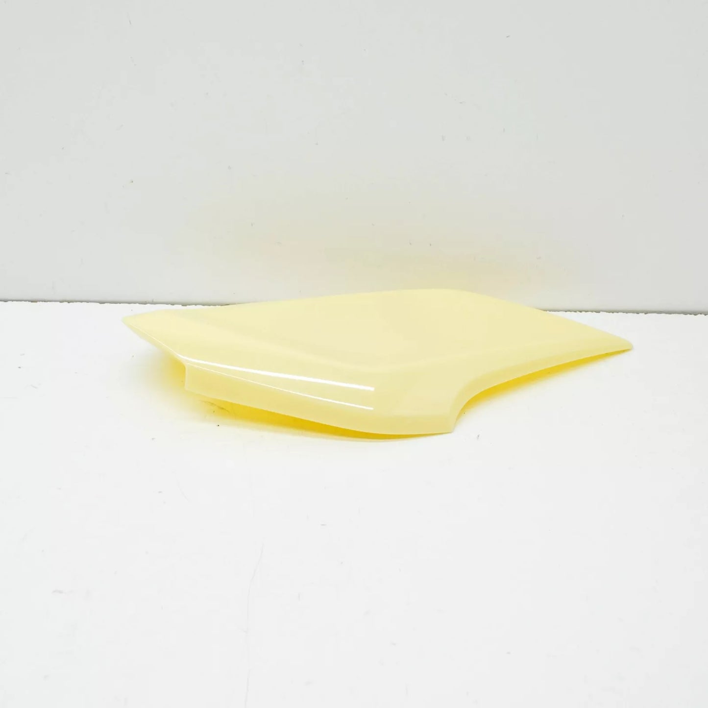 NEW BMW K 61 K1600 BAGGER RIGHT WINDOW DEFLECTOR 46638562652 ORIGINAL