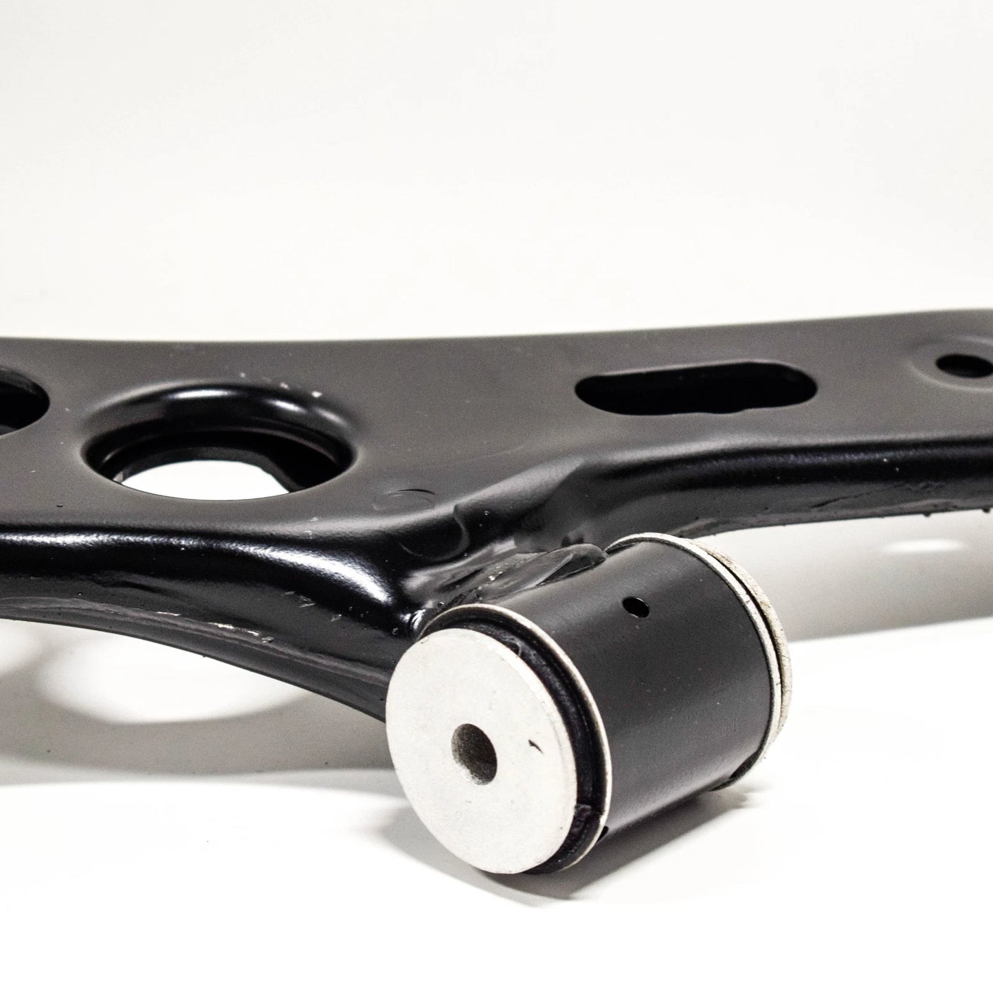 NEW BMW 2 GT F46 FRONT LEFT WISHBONE WITH RUBBER MOUNT 31126879843 ORIGINAL