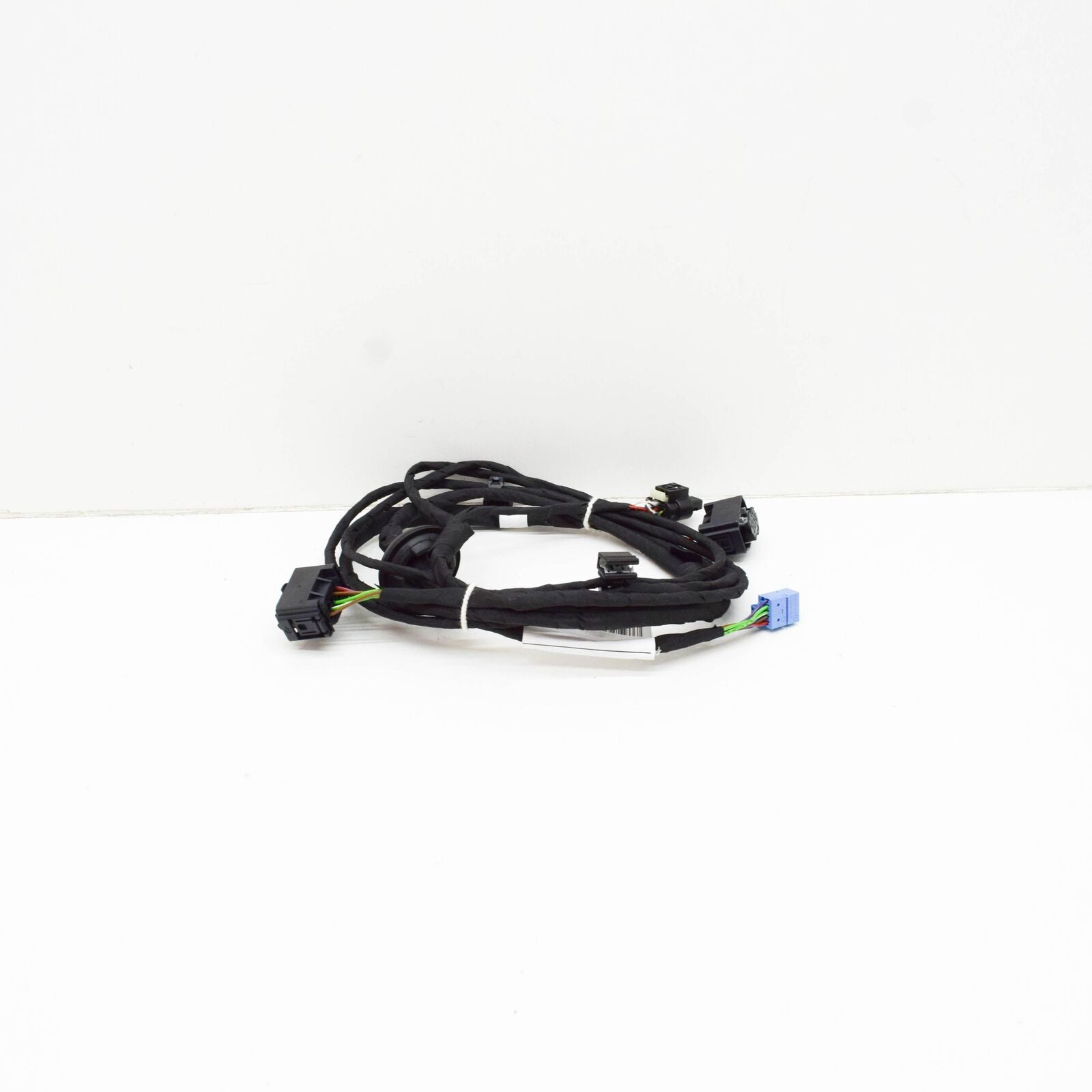 NEW MERCEDES-BENZ C COUPE C205 REAR BUMPER CABLE HARNESS A2055401541 ORIGINAL