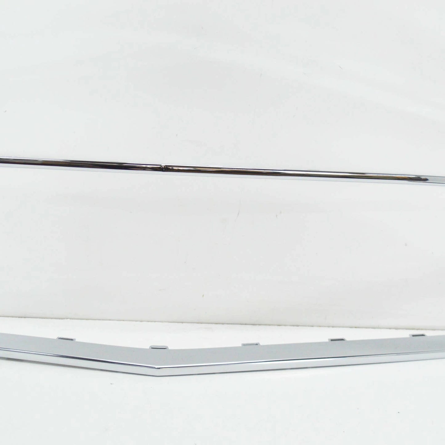 NEW MB CLS C218 FRONT BUMPER RADIATOR GRILLE TRIM A2188850174