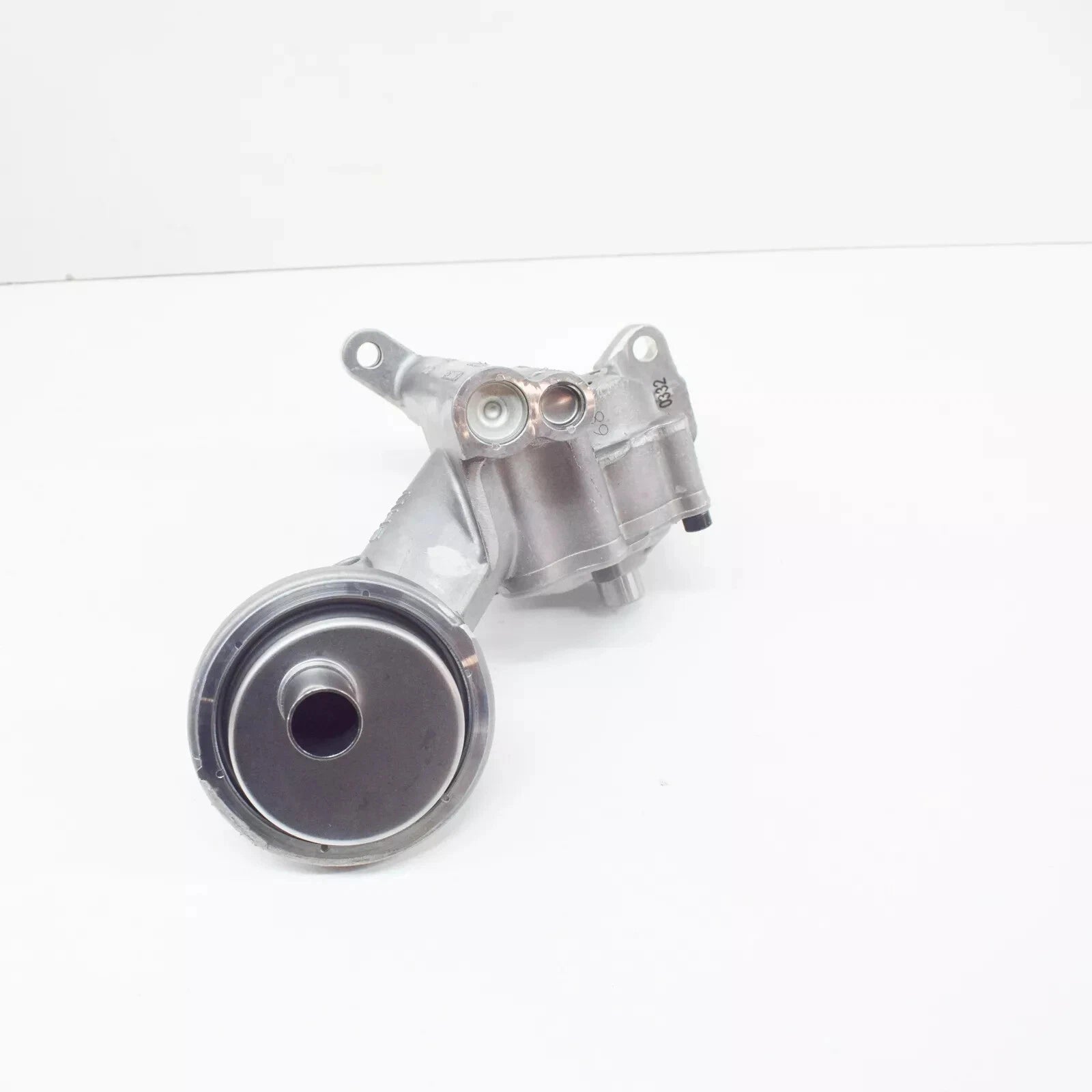 AUDI A4 8E B7 Engine Oil Pump 059115105AG NEW
