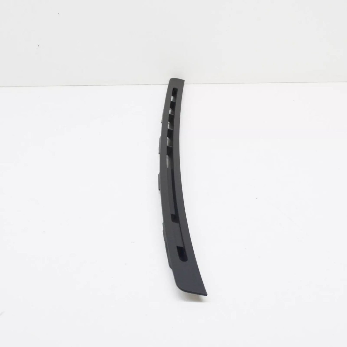 NEW BMW 3 COMPACT E36 LEFT DEFROSTER NOZZLE COVERING 64228185729 ORIGINAL