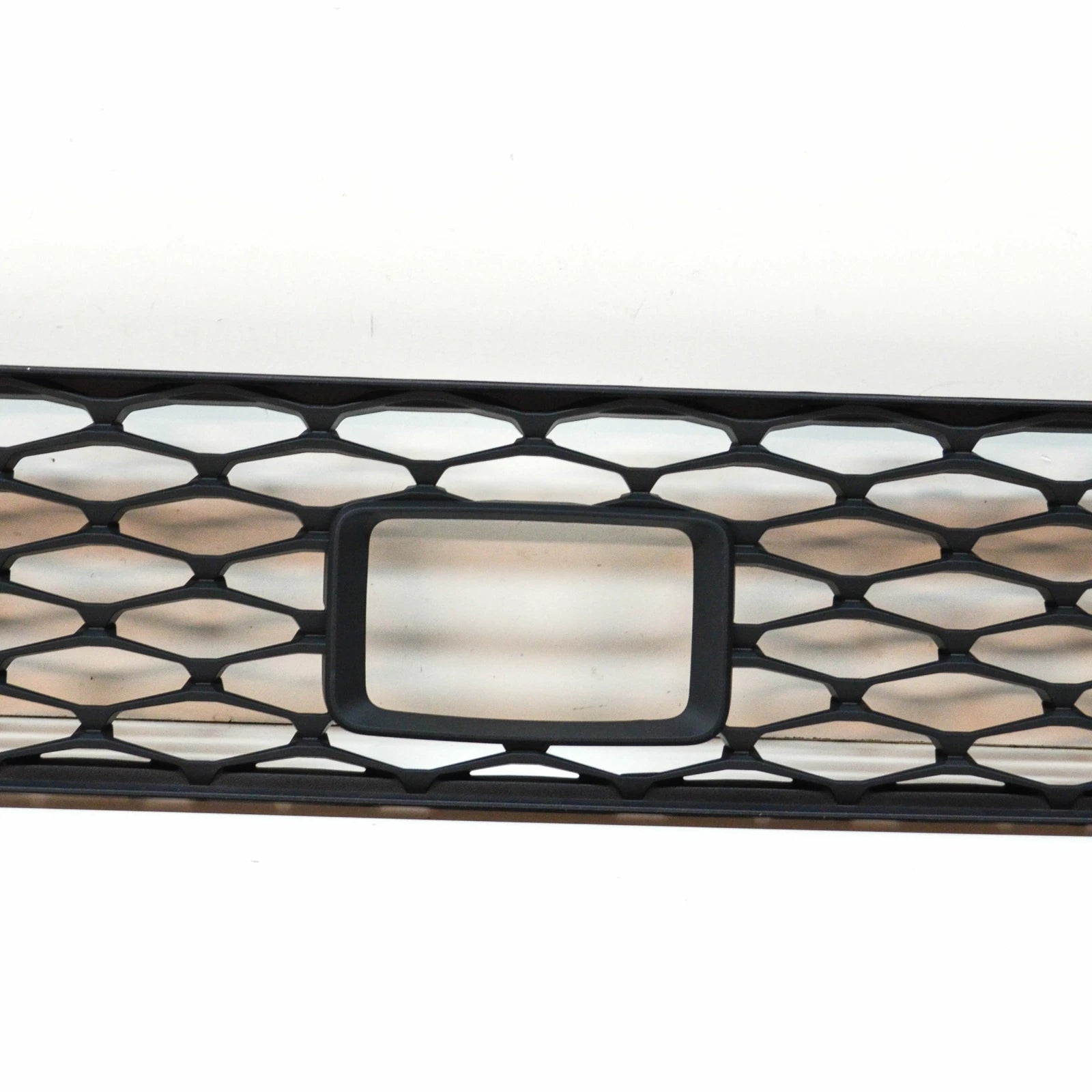 NEW SEAT LEON 5F FRONT BUMPER CENTER LOWER GRILLE 5F0853667M9B9 ORIGINAL