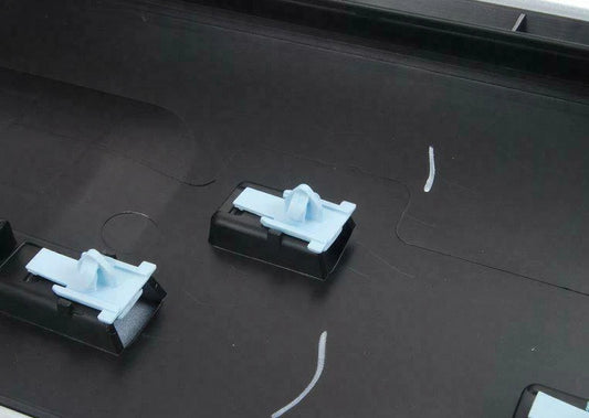 NEW AUDI Q7 4L FRONT RIGHT DOOR LOWER MOLDING 4L0853960FGRU ORIGINAL