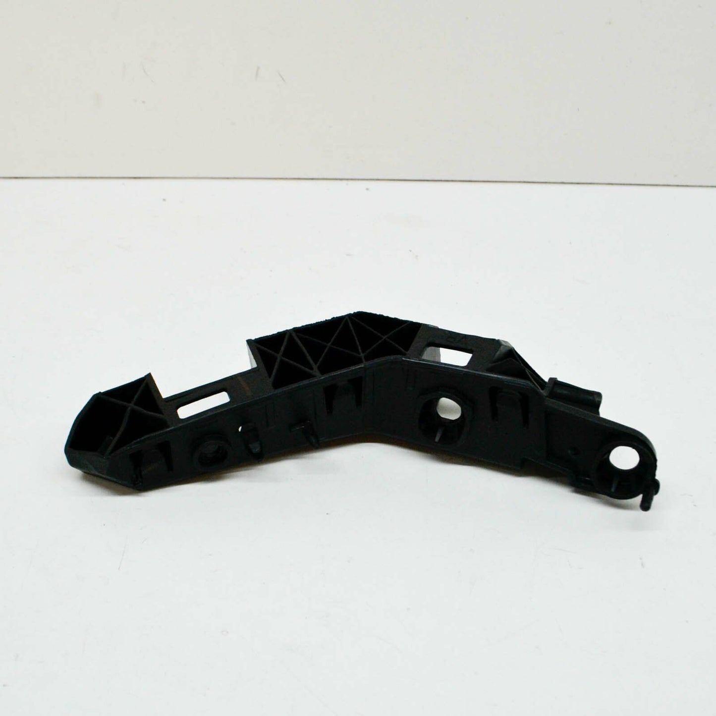 NEW AUDI Q3 F3 FRONT BUMPER CARRIER RIGHT GUIDE BRACKET 83A807184 ORIGINAL