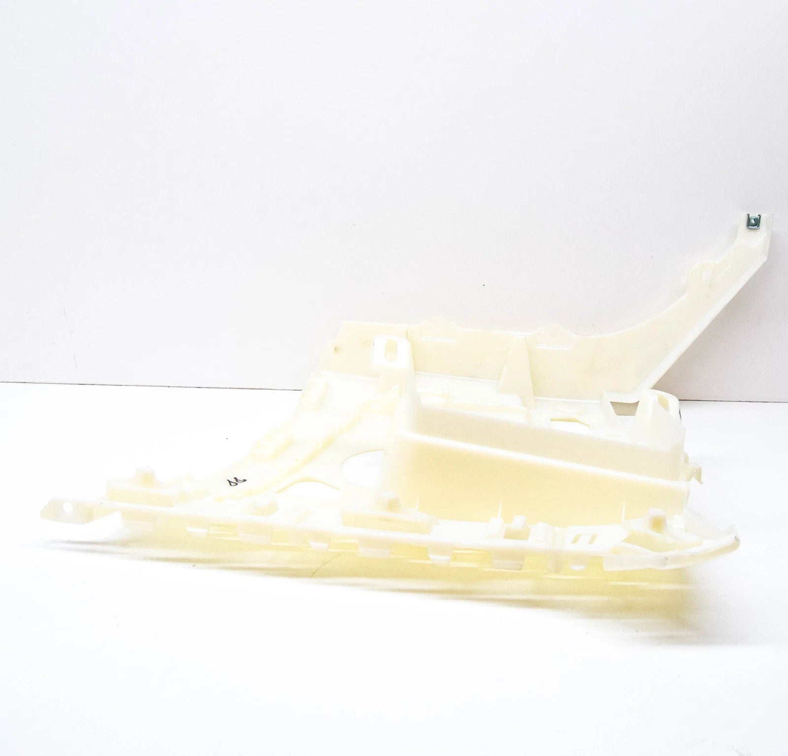 NEW BMW M4 CABRIO F83 REAR LEFT BUMPER BRACKET 51128054287 8054287 ORIGINAL