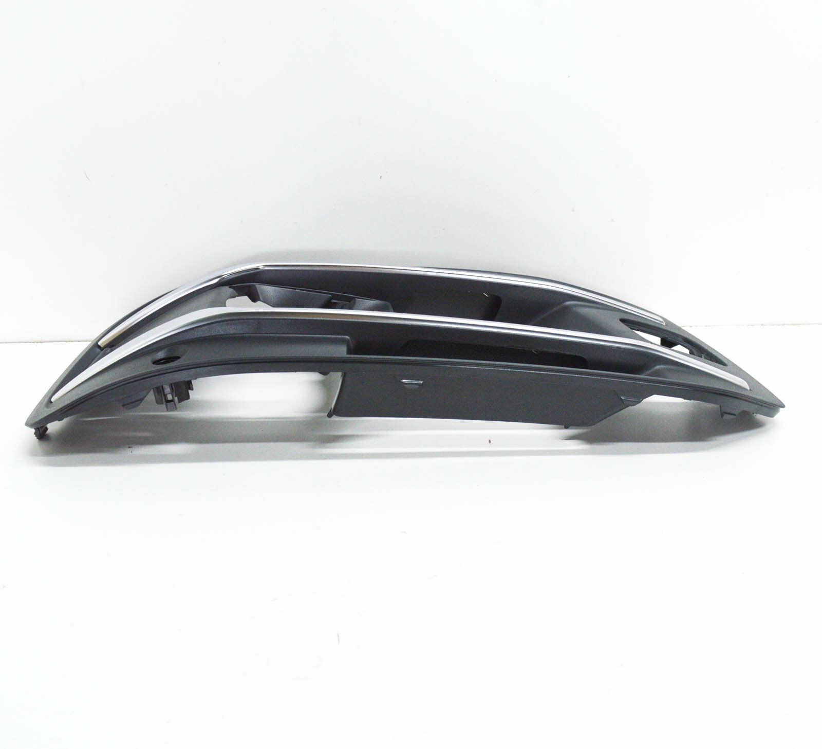 Genuine Audi Q7 4M Front Bumper Right Fog Light Grille Cover 4M0807682Aa4W3 Original