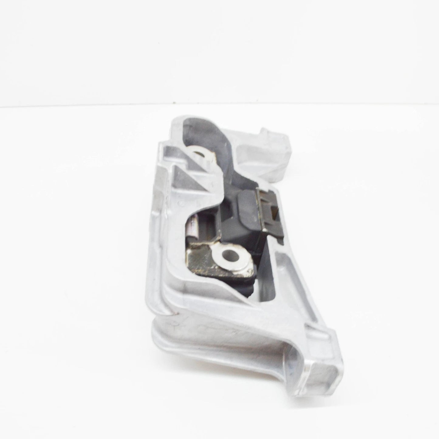 NEW MERCEDES BENZ B-CLASS W242 RIGHT ENGINE MOUNT A2462402617 ORIGINAL