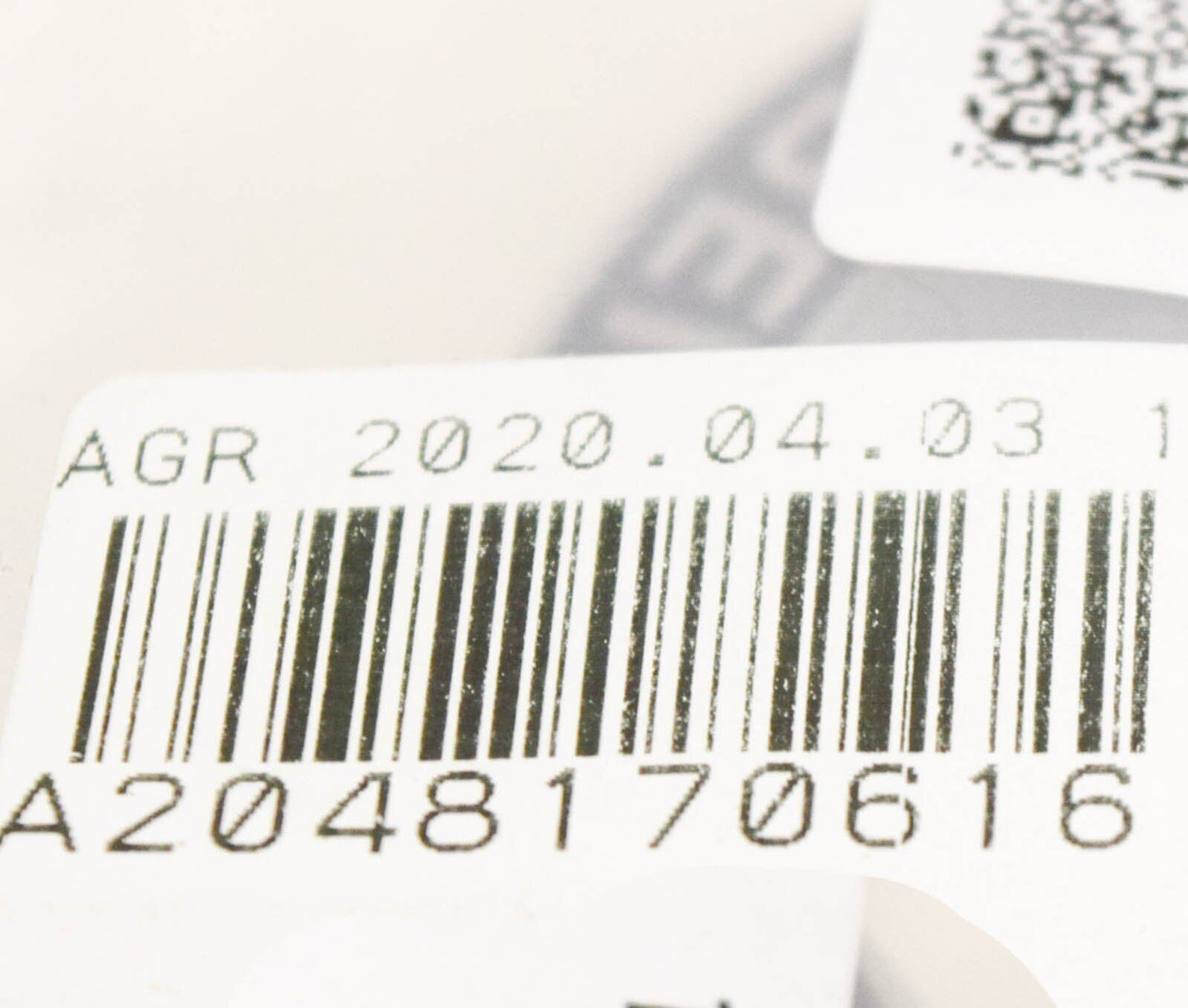 NEW MERCEDES-BENZ C W204 BONNET EMBLEM AVANTGARDE A2048170616 ORIGINAL