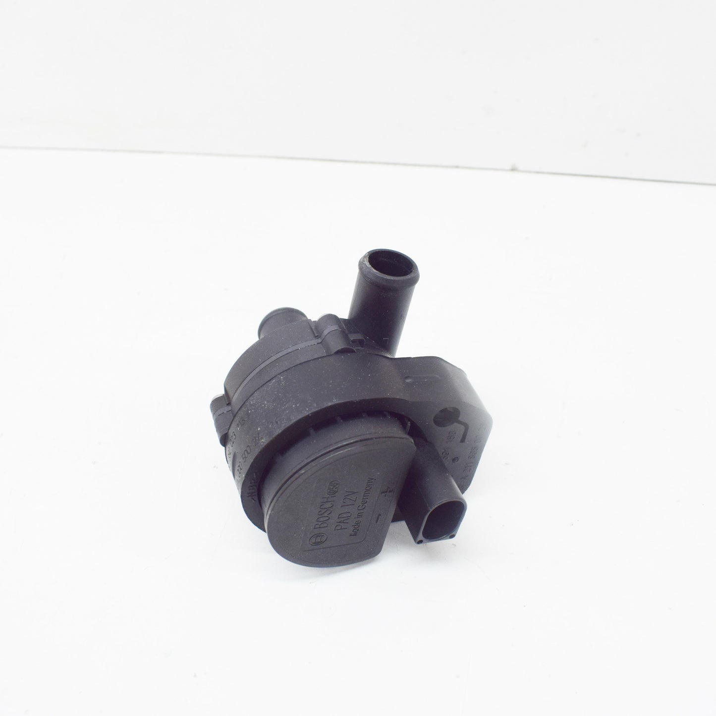 NEW MERCEDES-BENZ ML W166 AUXILIARY COOLANT PUMP A0005002486 ORIGINAL