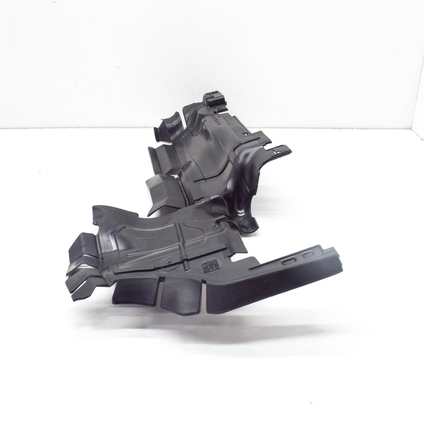 NEW AUDI A4 B9 AVANT LEFT RADIATOR AIR GUIDE 8W0121283BS ORIGINAL