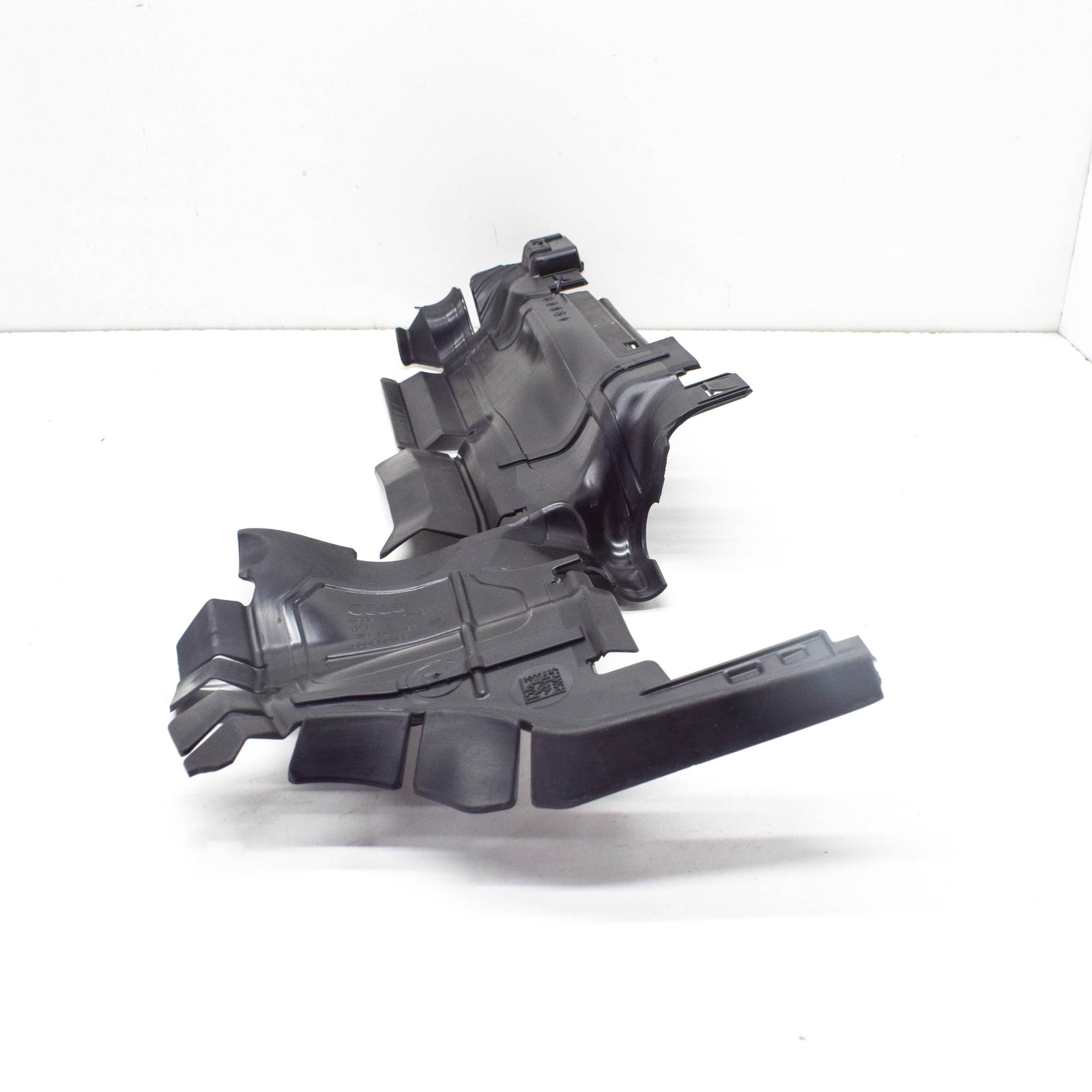 NEW AUDI A4 B9 AVANT LEFT RADIATOR AIR GUIDE 8W0121283BS ORIGINAL