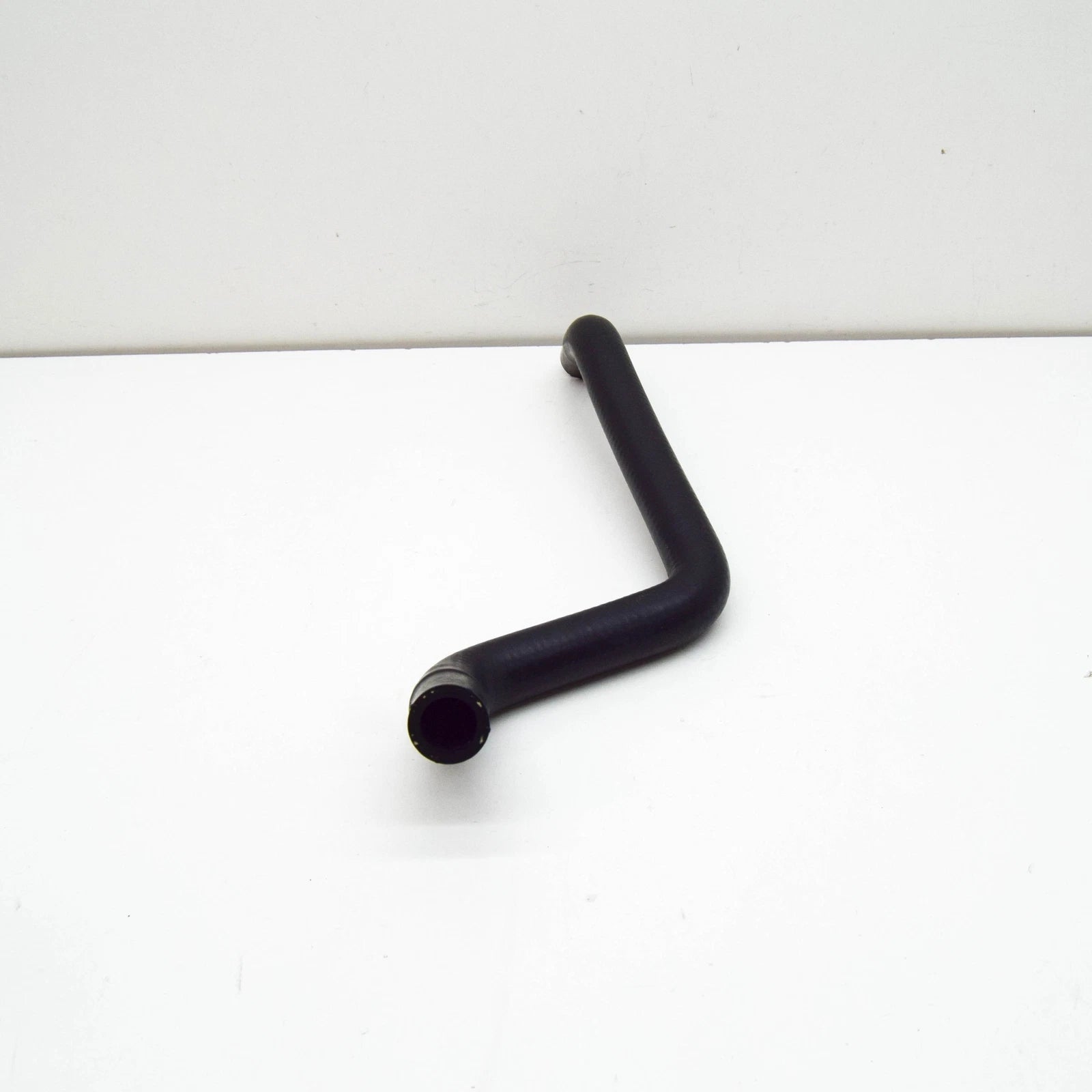 NEW BMW M5 E34 COOLING SYSTEM HOSE 11531315293 1315293 ORIGINAL
