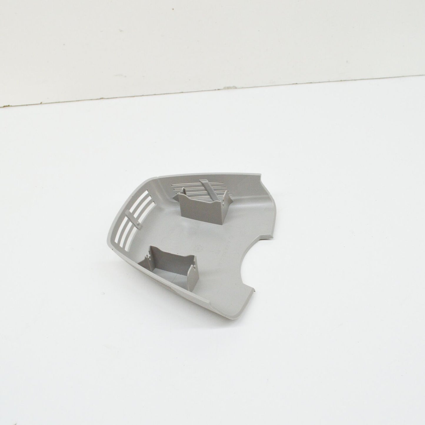 NEW MERCEDES-BENZ E W212 RAIN/LIGHT SENSOR COVER A20482201407E94 ORIGINAL