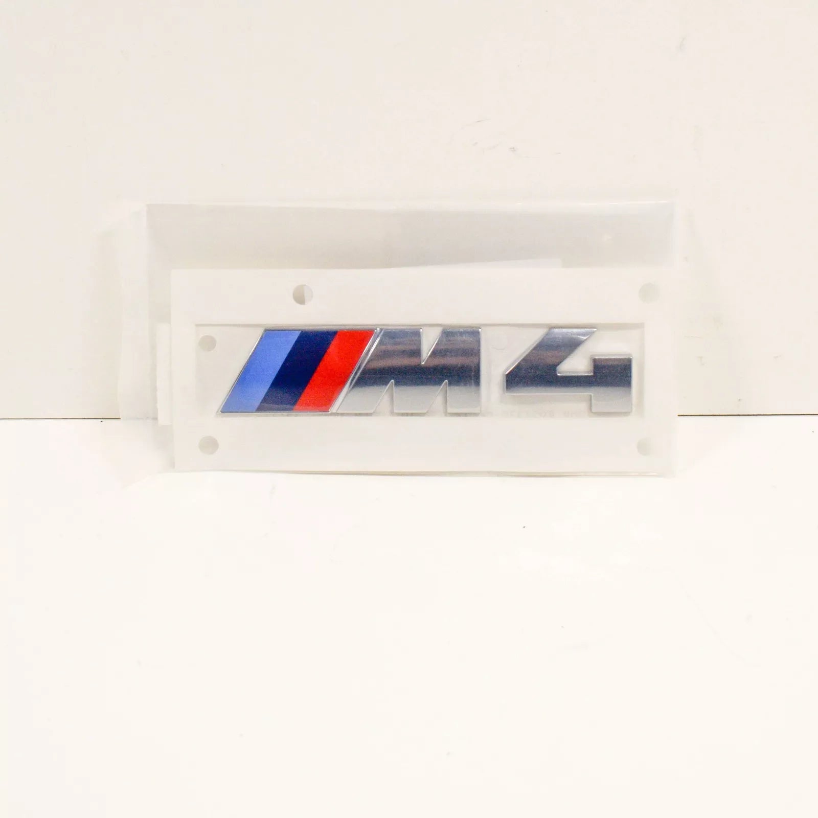 NEW BMW M4 F82 M4 LABEL BADGE EMBLEM STICKER 51138054330 8054330 2015 ORIGINAL