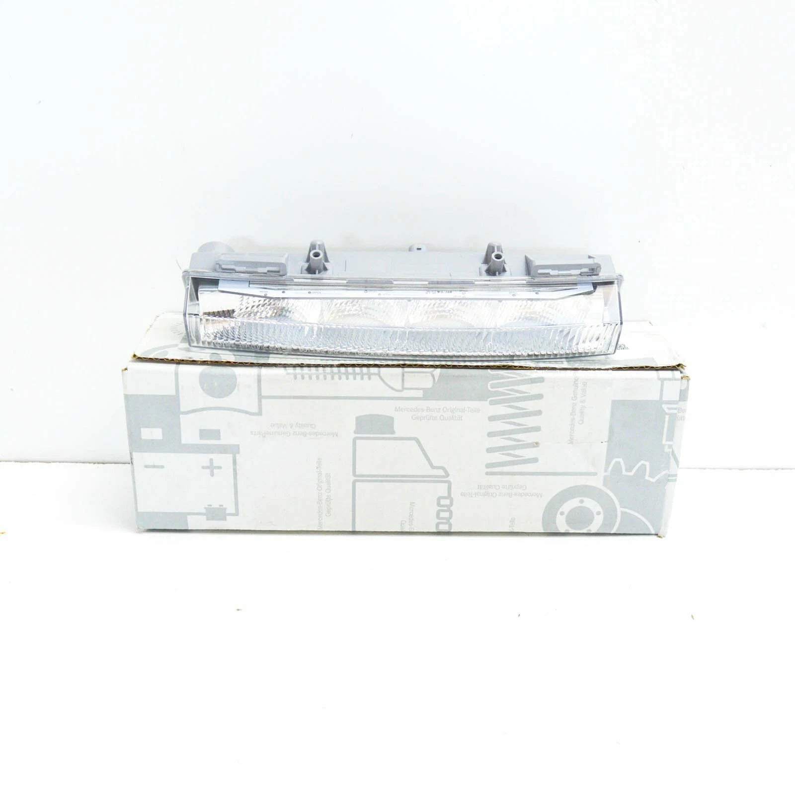 NEW MERCEDES BENZ M W166 FRONT LEFT DAYTIME LIGHT A2049065401