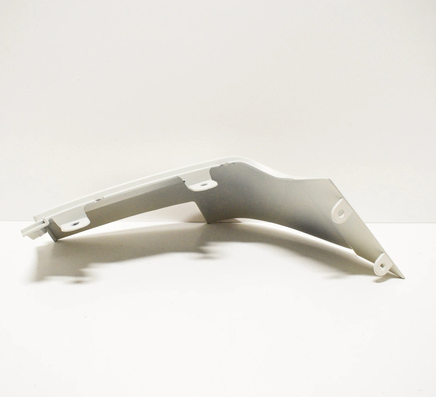 NEW MERCEDES-BENZ G-CLASS W463 RIGHT UNDER LIGHT COVER A4638840331