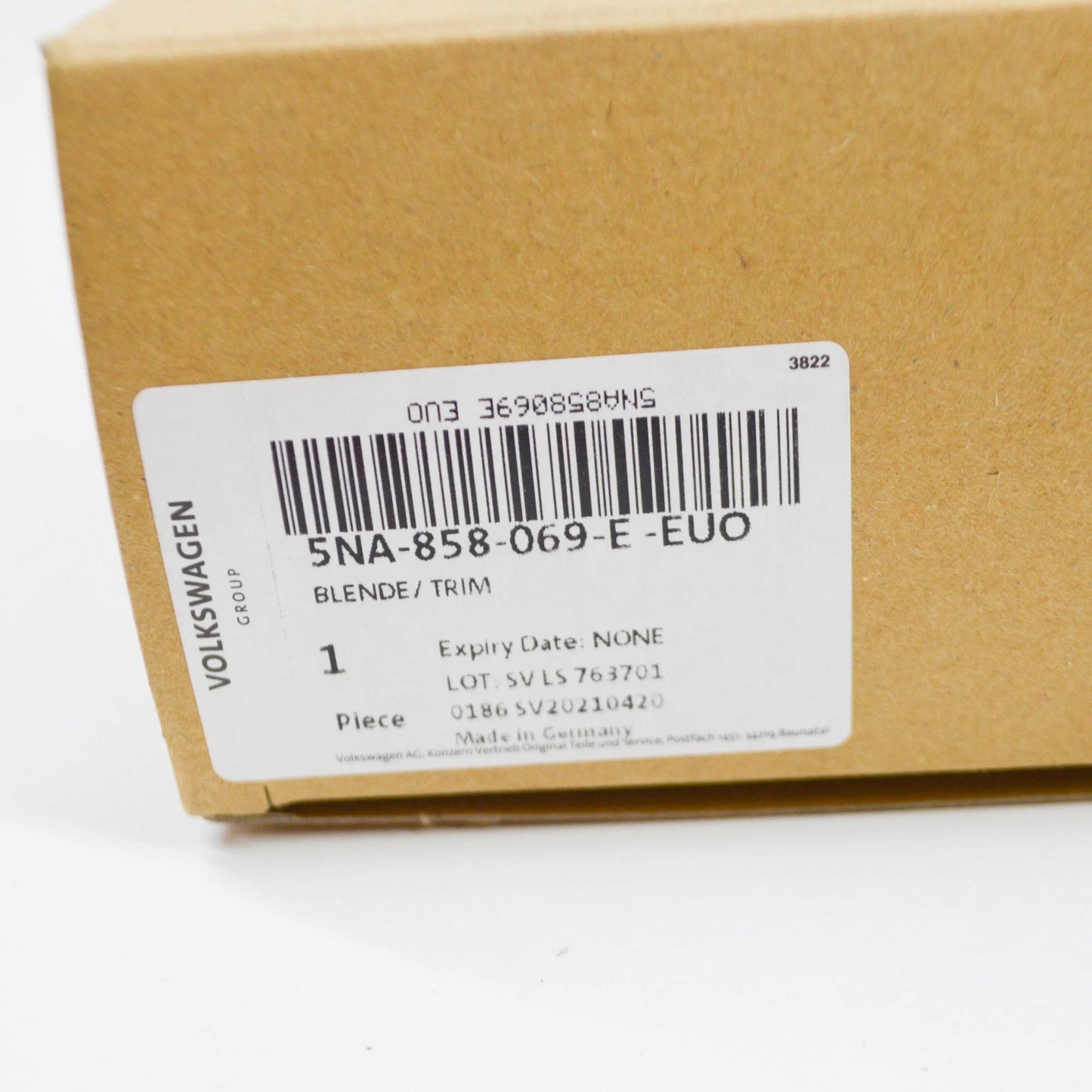 NEW VW TIGUAN AD MK2 DASHBOARD RADIO NAVIGATION UNIT TRIM 5NA858069EEUO ORIGINAL