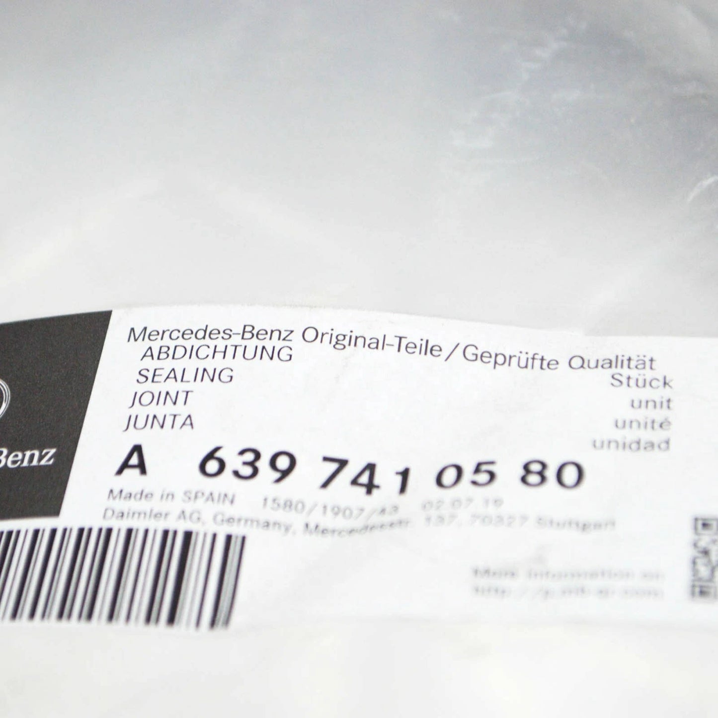 NEW MERCEDES-BENZ TAILGATE REAR DOOR SEAL A6397410580