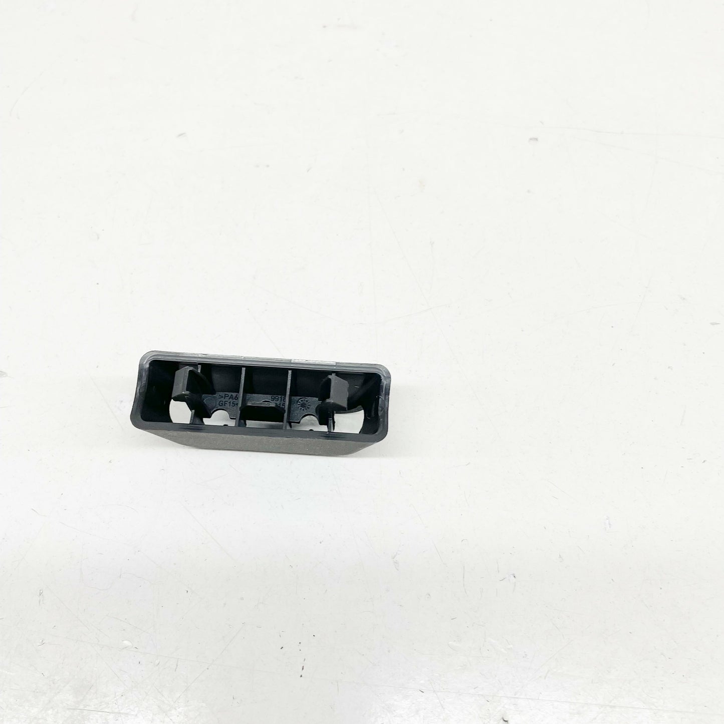 new ford mondeo mk5 estate load compartment trim centre clip 1891183 original