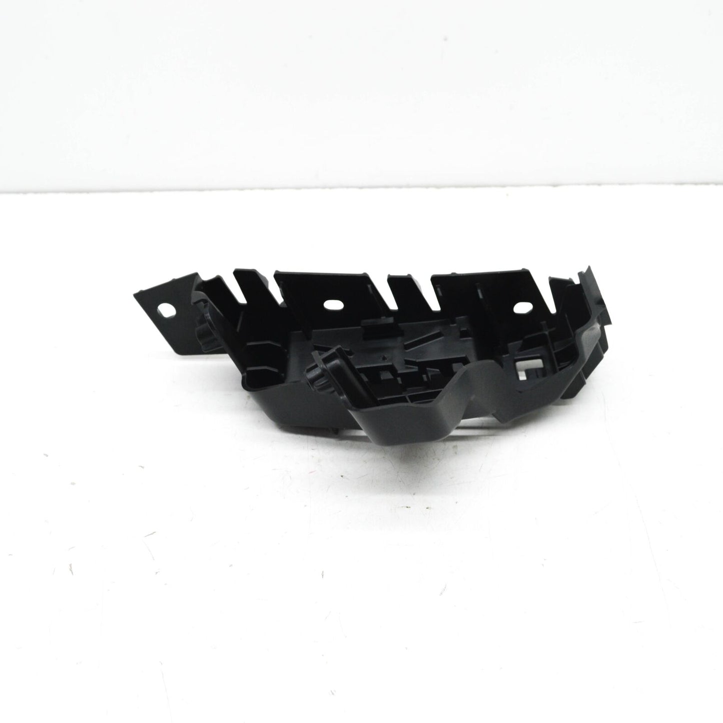 NEW AUDI A3 LIMOUSINE 8Y FRONT RIGHT CARRIER GUIDE 8Y0807184A ORIGINAL
