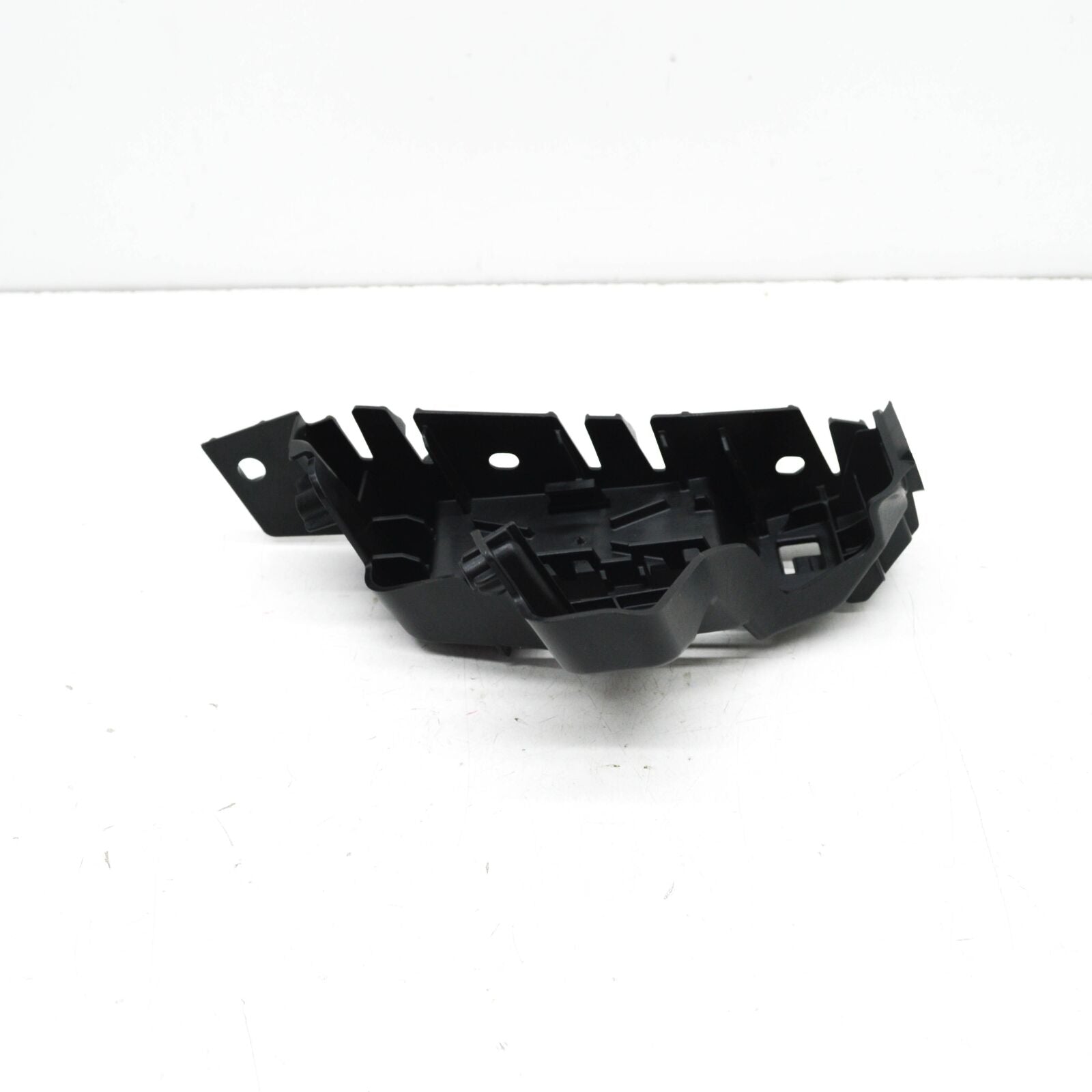 NEW AUDI A3 LIMOUSINE 8Y FRONT RIGHT CARRIER GUIDE 8Y0807184A ORIGINAL