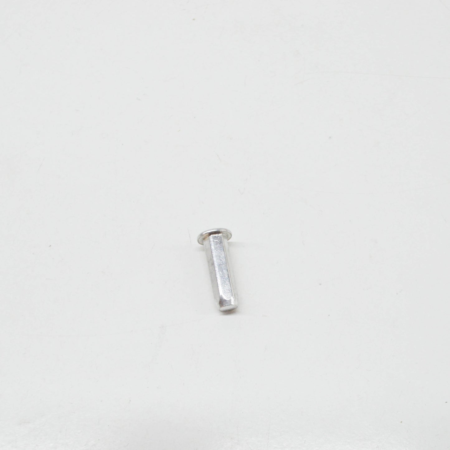new ford focus mk3 c346 luggage compartment door special nut 6815611 original