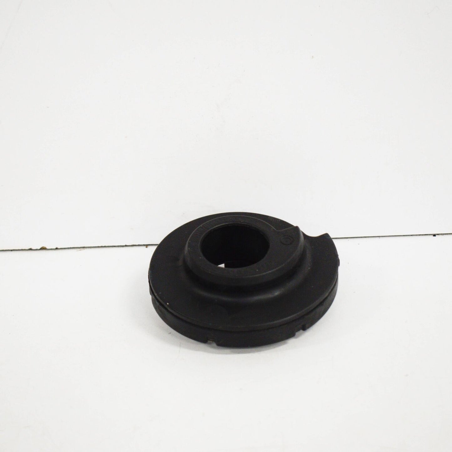 NEW AUDI Q7 4M LOWER SPRING INSULATOR PLATE 4M0512297B ORIGINAL